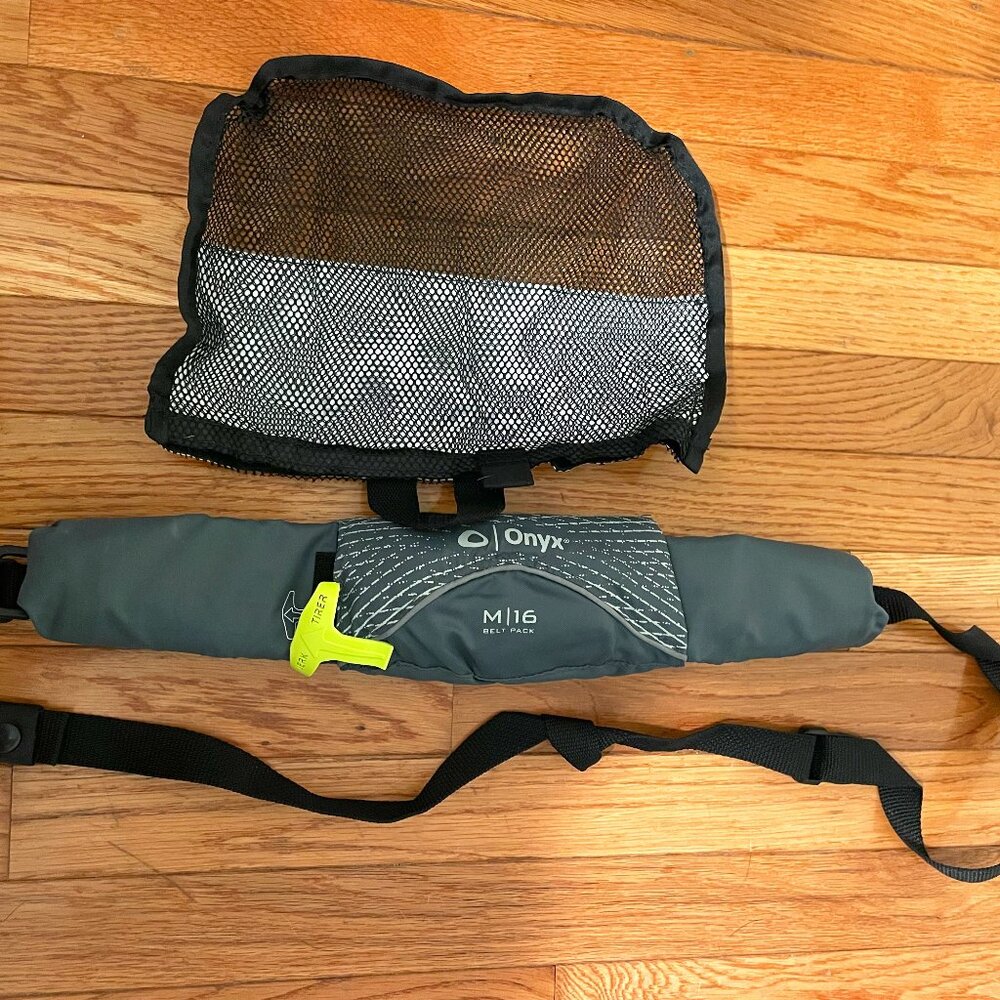 Onyx inflatable belt pack - (to wear when SUP, canoeing, kayaking)